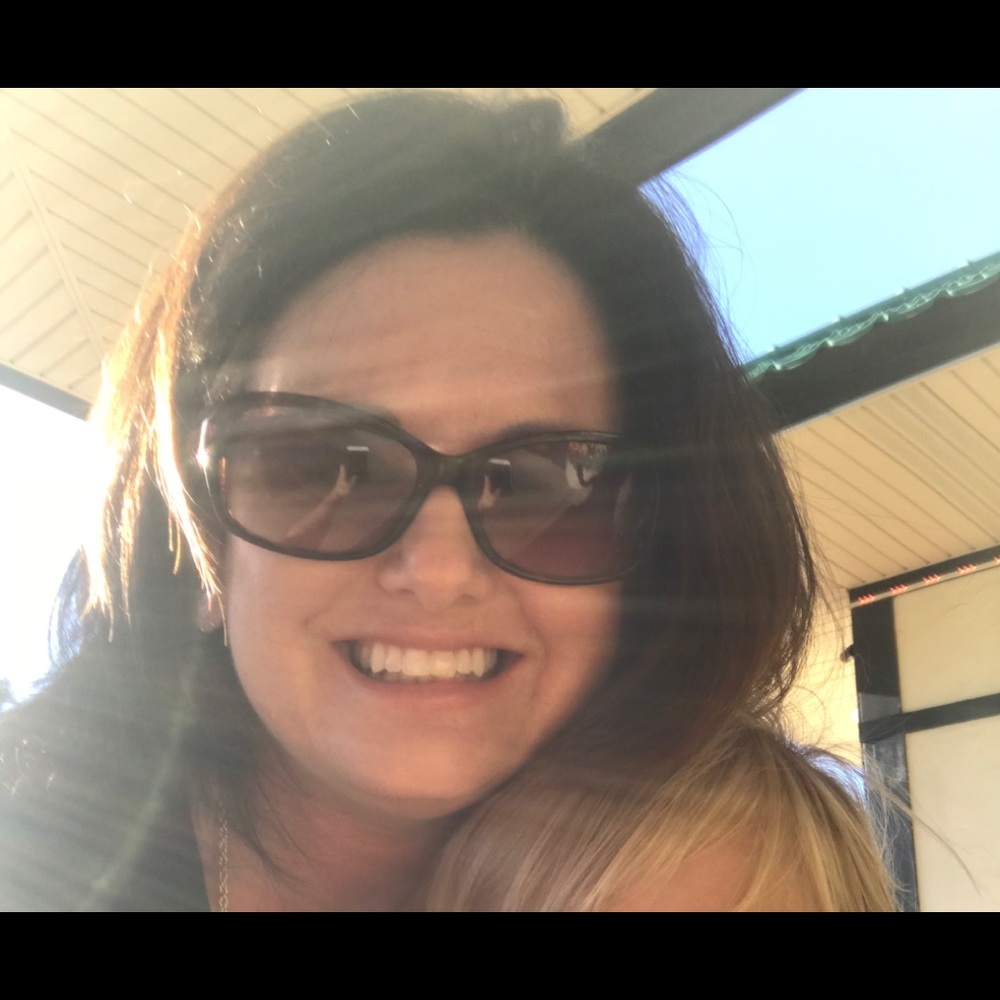 Meet your Posher, Angie